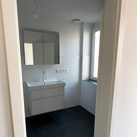 bad-wohnung-freiburg-sanierung-innenausbau-waldexbau.jpg.webp